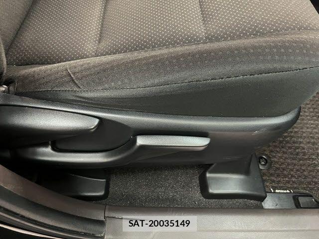 Toyota SPADE 2018-03 7562899-18