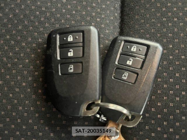 Toyota SPADE 2018-03 7562899-25