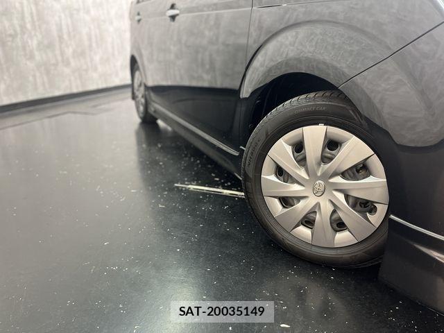 Toyota SPADE 2018-03 7562899-26