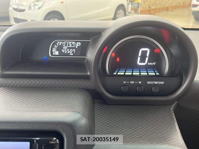 Toyota SPADE 2018-03 7562899-7