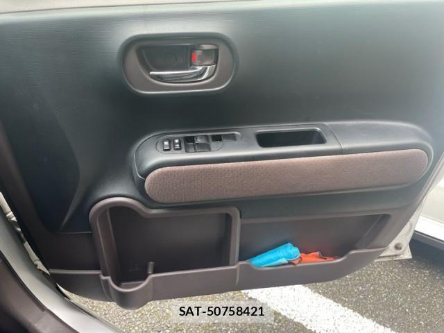 Toyota SPADE 2012-11 7620301-13