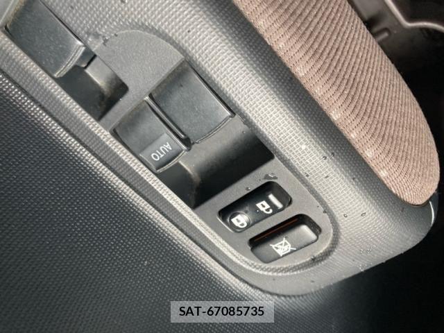 Toyota SPADE 2013-11 7620303-15