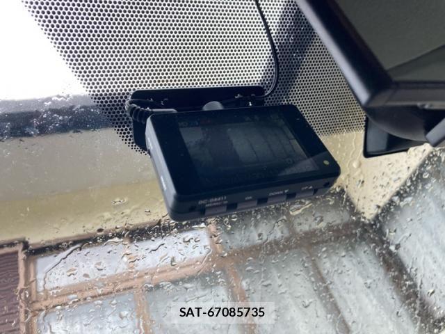 Toyota SPADE 2013-11 7620303-22