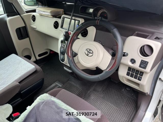 Toyota SPADE 2013-03 7620305-15