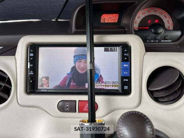 Toyota SPADE 2013-03 7620305-22