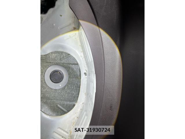 Toyota SPADE 2013-03 7620305-28