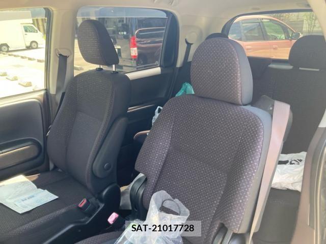 Toyota SPADE 2014-04 7620302-11