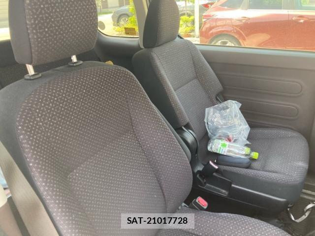 Toyota SPADE 2014-04 7620302-15