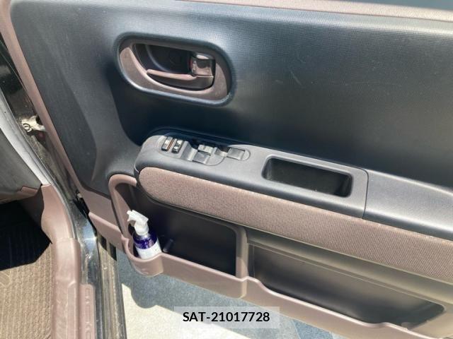 Toyota SPADE 2014-04 7620302-17