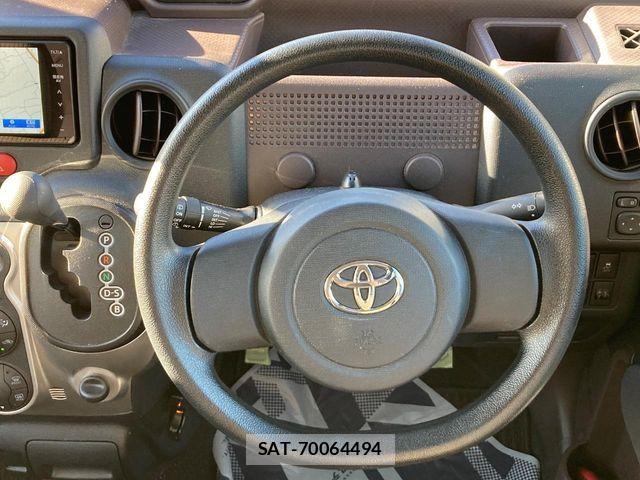 Toyota SPADE 2017-04 7620299-10