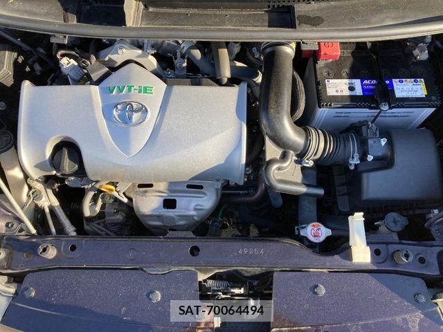 Toyota SPADE 2017-04 7620299-17