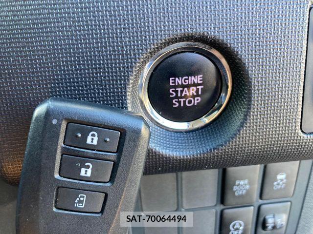 Toyota SPADE 2017-04 7620299-5