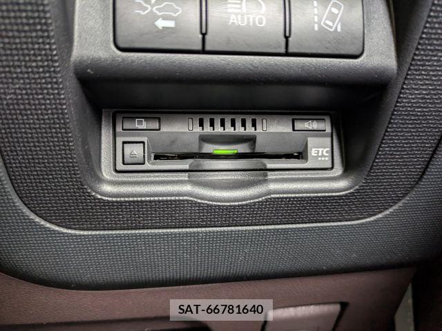 Toyota SPADE 2017-06 7620300-18