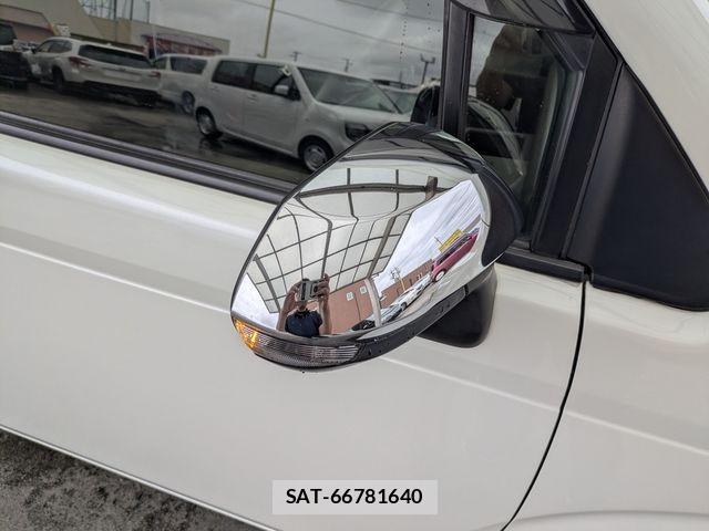 Toyota SPADE 2017-06 7620300-26