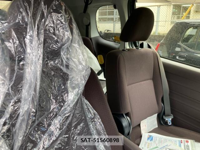 Toyota SPADE 2013-03 7729133-12