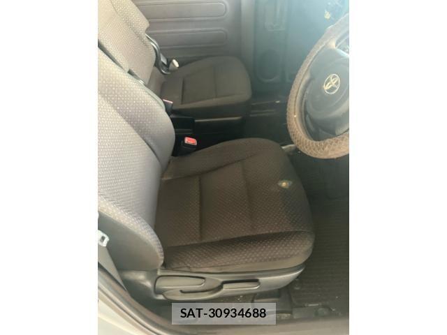 Toyota SPADE 2012-08 7729135-17