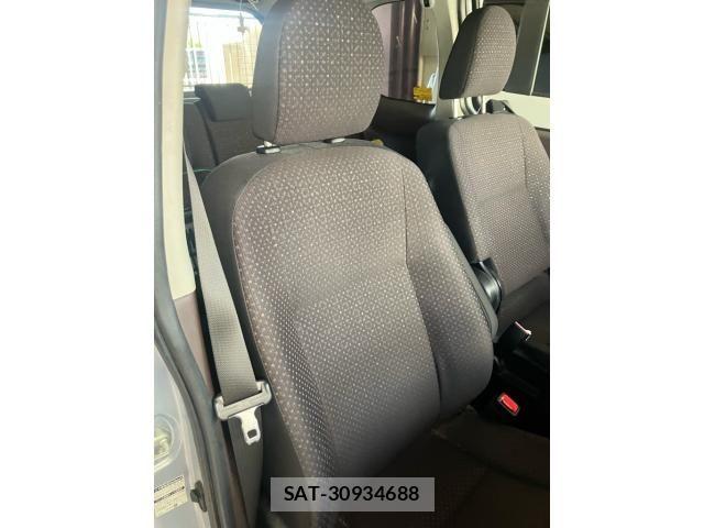 Toyota SPADE 2012-08 7729135-18