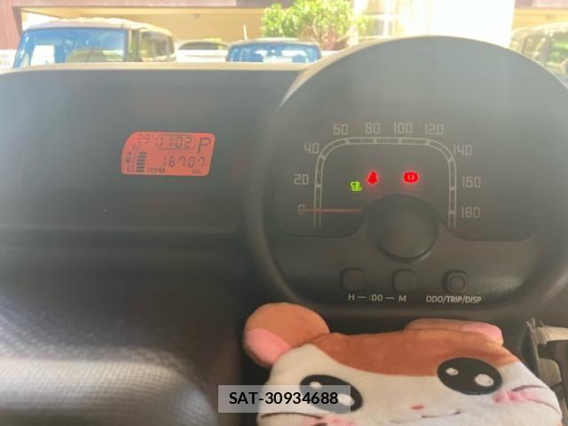 Toyota SPADE 2012-08 7729135-23
