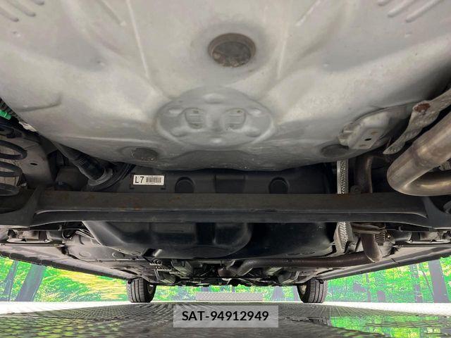 Toyota SPADE 2013-07 7729130-18