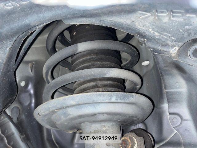 Toyota SPADE 2013-07 7729130-19