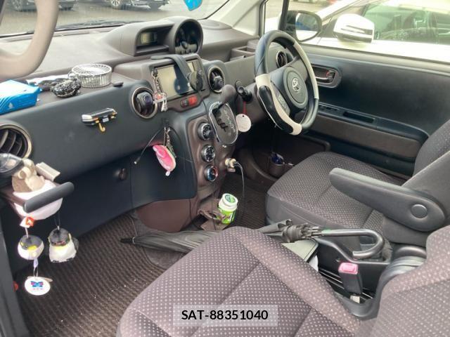 Toyota SPADE 2013-10 7789380-12