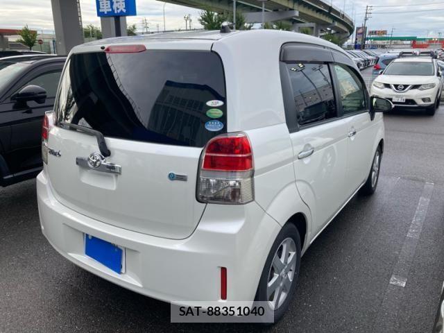 Toyota SPADE 2013-10 7789380-3