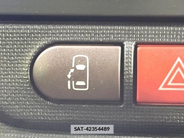 Toyota SPADE 2016-09 7789385-2