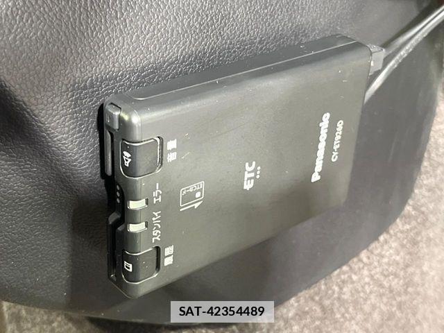Toyota SPADE 2016-09 7789385-6