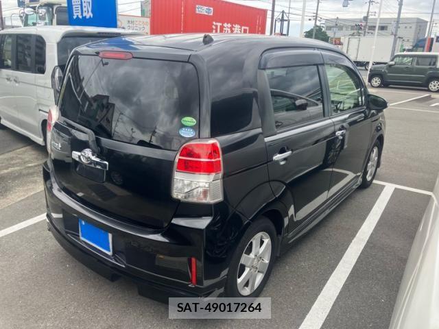 Toyota SPADE 2013-09 7789383-4