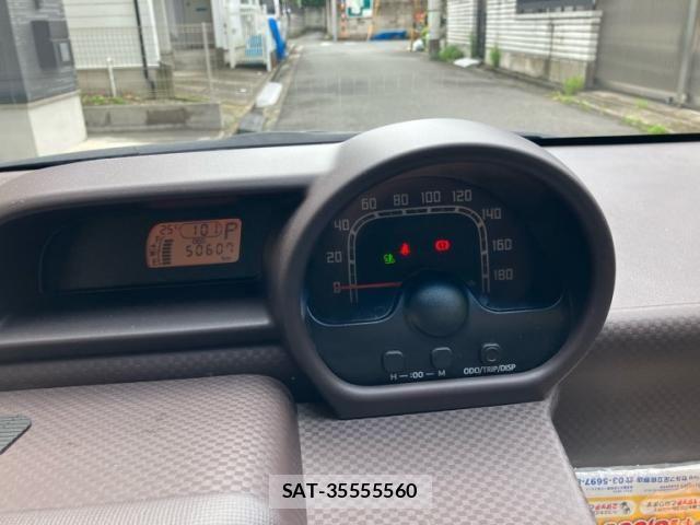 Toyota SPADE 2012-10 7789381-14