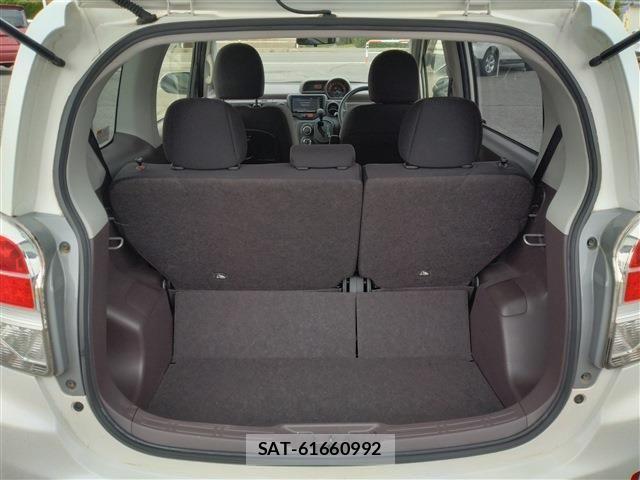 Toyota SPADE 2015-08 7789384-9