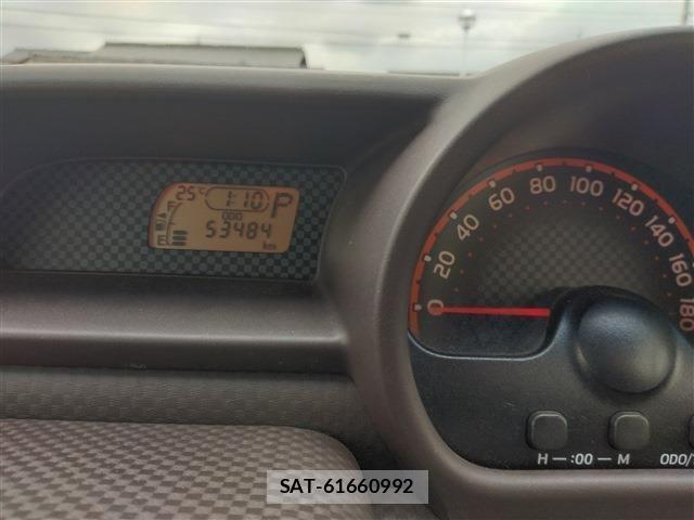 Toyota SPADE 2015-08 7789384-15