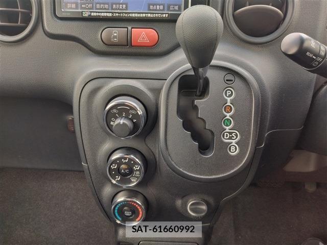 Toyota SPADE 2015-08 7789384-19