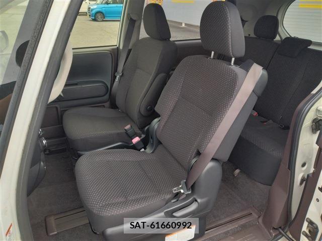 Toyota SPADE 2015-08 7789384-22