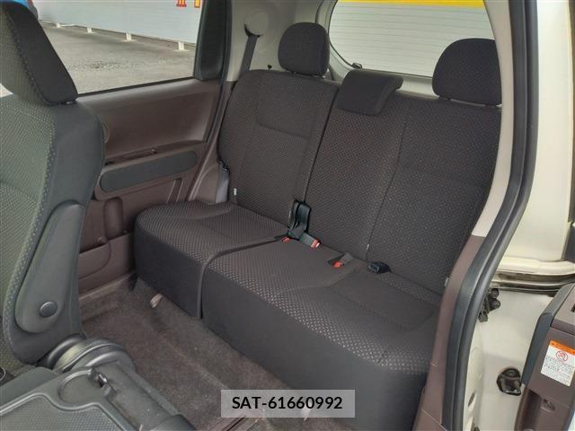 Toyota SPADE 2015-08 7789384-24
