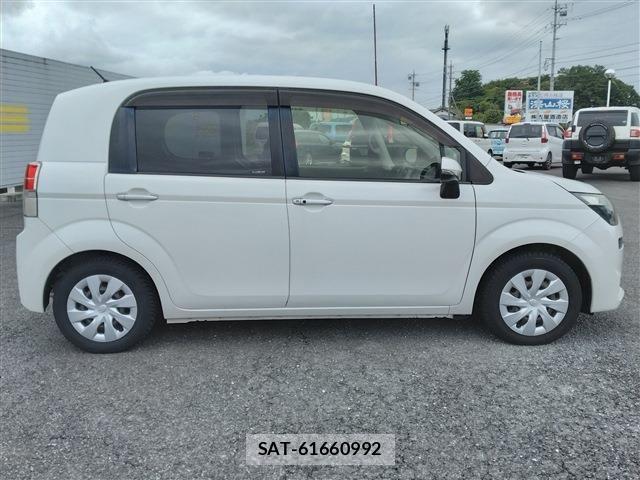 Toyota SPADE 2015-08 7789384-3