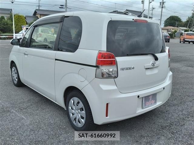 Toyota SPADE 2015-08 7789384-6