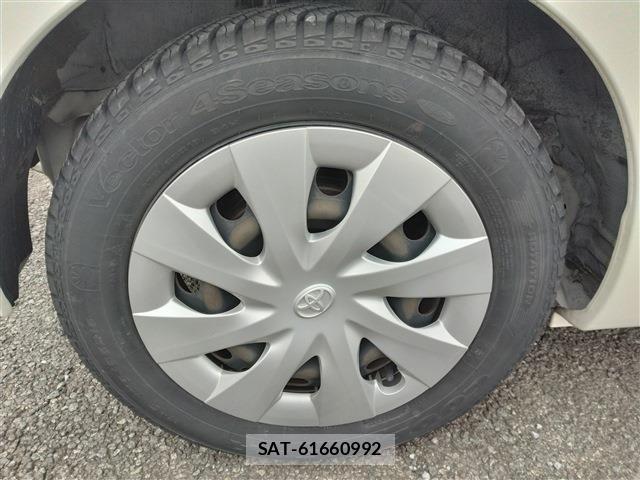 Toyota SPADE 2015-08 7789384-8