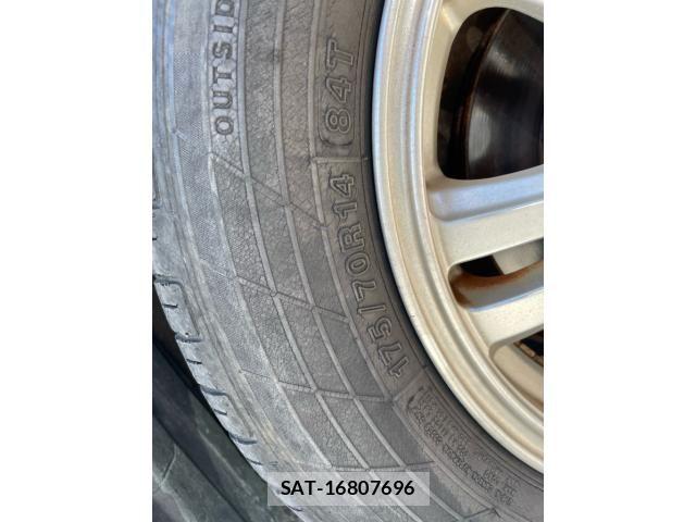 Toyota SPADE 2013-08 7789378-10