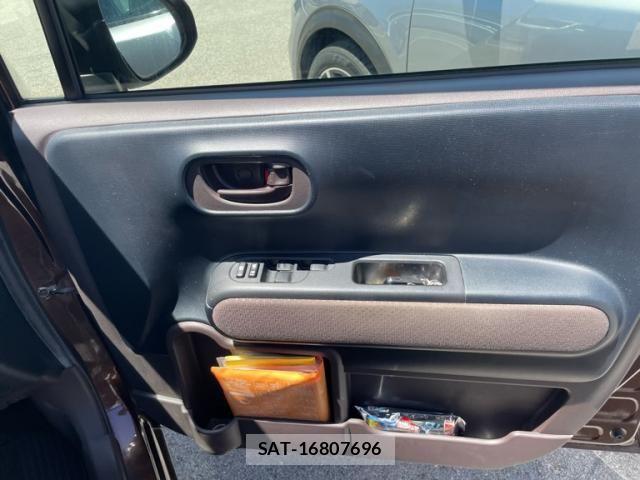 Toyota SPADE 2013-08 7789378-14