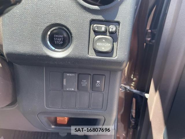 Toyota SPADE 2013-08 7789378-15