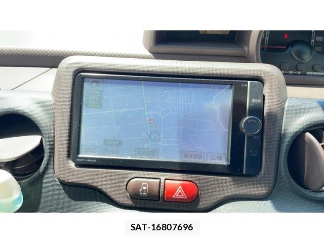 Toyota SPADE 2013-08 7789378-18