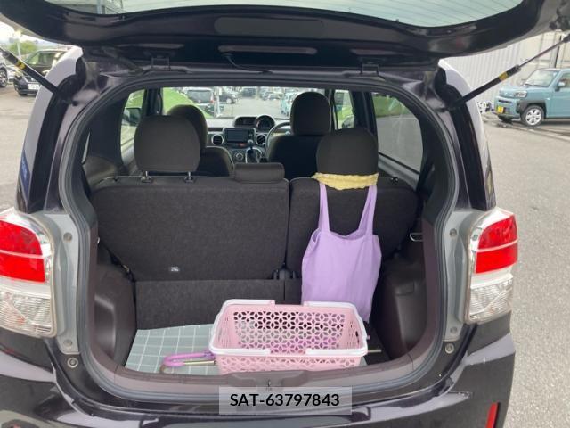 Toyota SPADE 2017-12 7879595-12