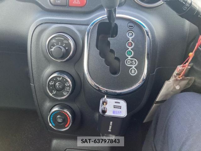 Toyota SPADE 2017-12 7879595-18