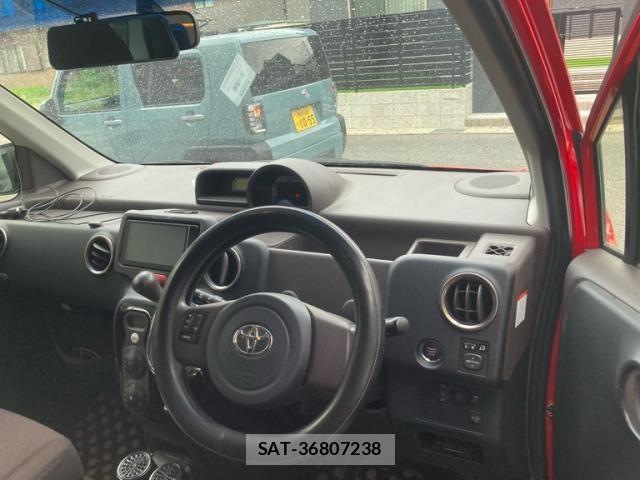Toyota SPADE 2013-12 7879598-13