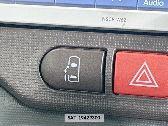 Toyota SPADE 2013-10 7981098-3