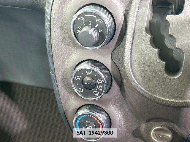 Toyota SPADE 2013-10 7981098-6