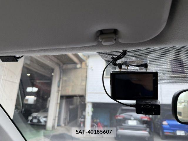 Toyota SPADE 2015-05 7981099-13