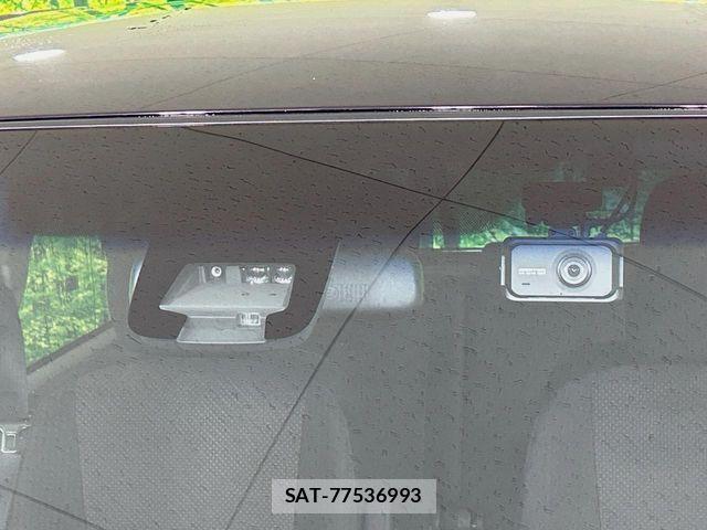 Toyota SPADE 2016-10 8038420-2