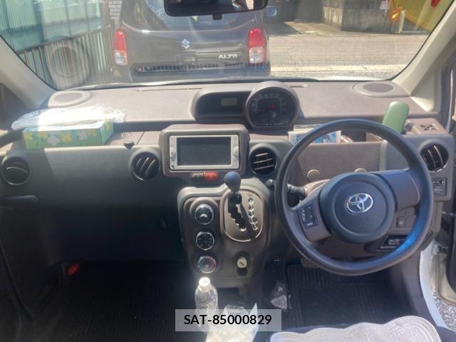 Toyota SPADE 2013-08 8038422-11